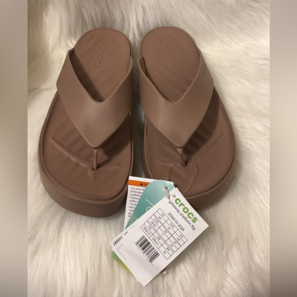 🤎Croc platform sandals🤎 - Picture 4 of 5